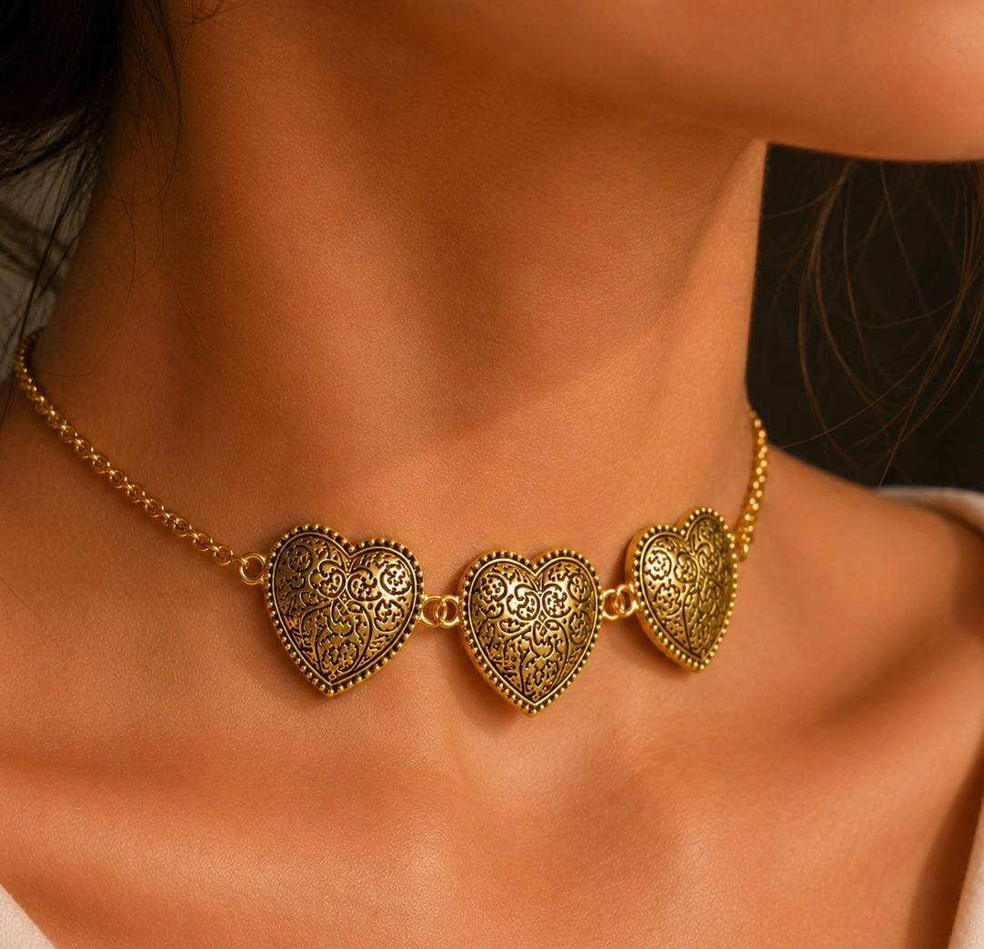 Vintage Heart Charm Choker Necklace — alternate